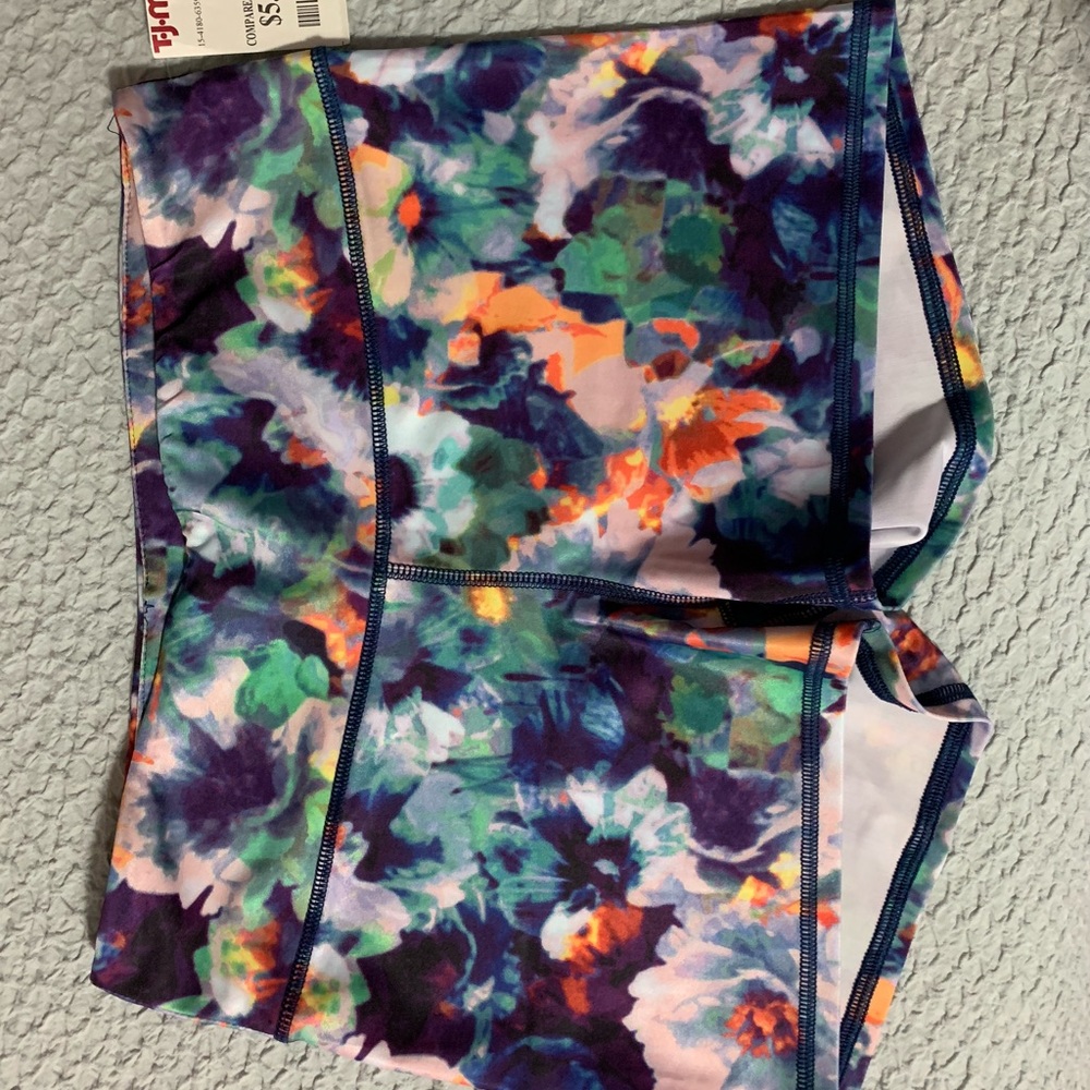 Yoga shorts